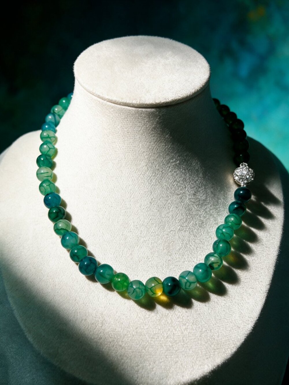 Green Dragon Vein Agate Beaded Necklace with Crystal Accent | Magnetic Closure